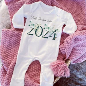 Baby Due 2024 Babygrow, Baby Coming 2023 Sleepsuit, baby girl hospital coming home outfit, Newborn Pregnancy Announcement Vest, New Mum Gift