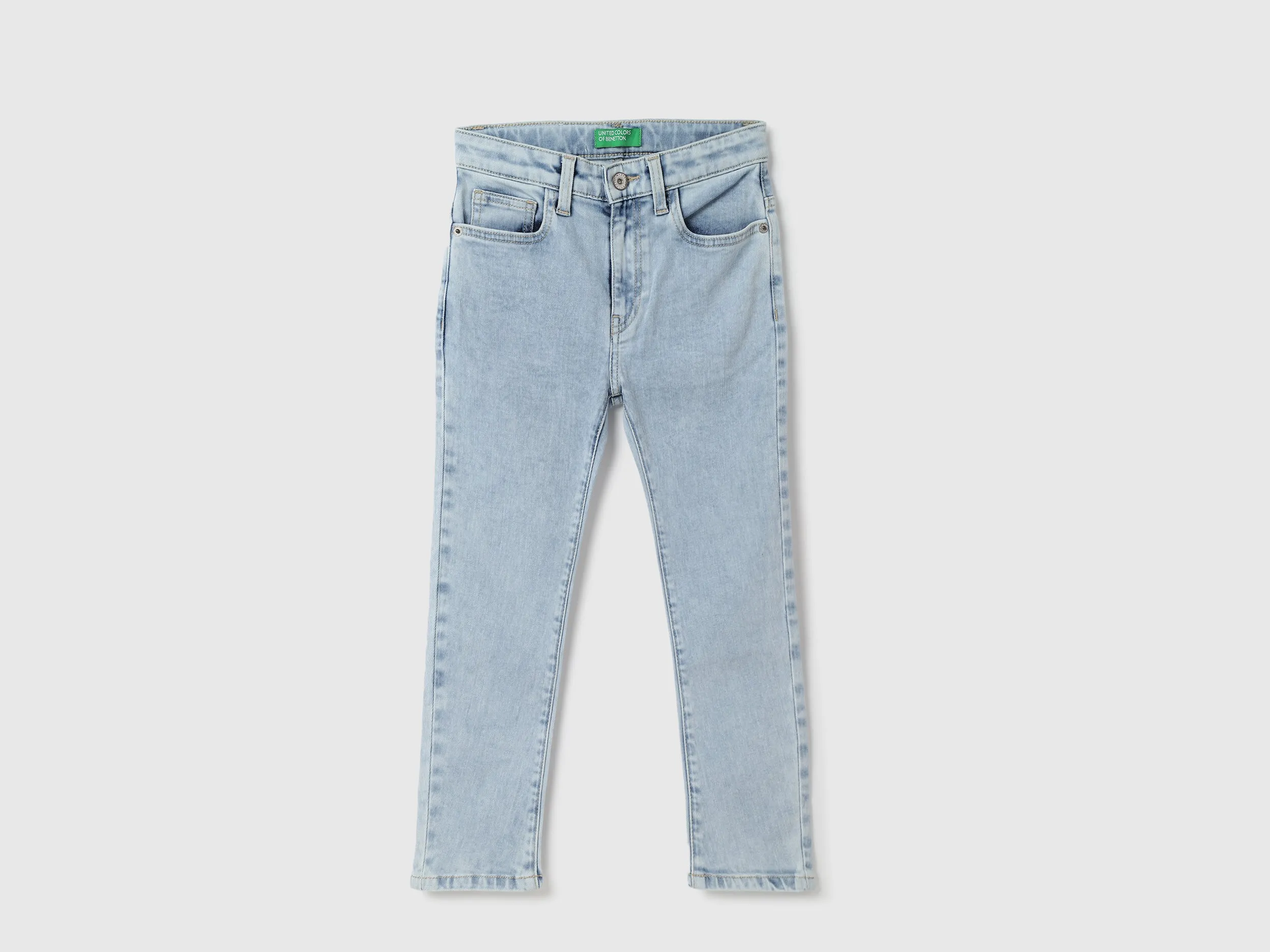 Boys Solid Carrot Fit Jeans