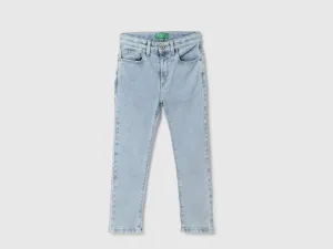 Boys Solid Carrot Fit Jeans