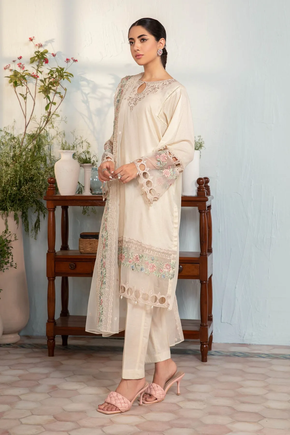 Classic Off White Embroidered Pakistani Salwar Kameez with Dupatta