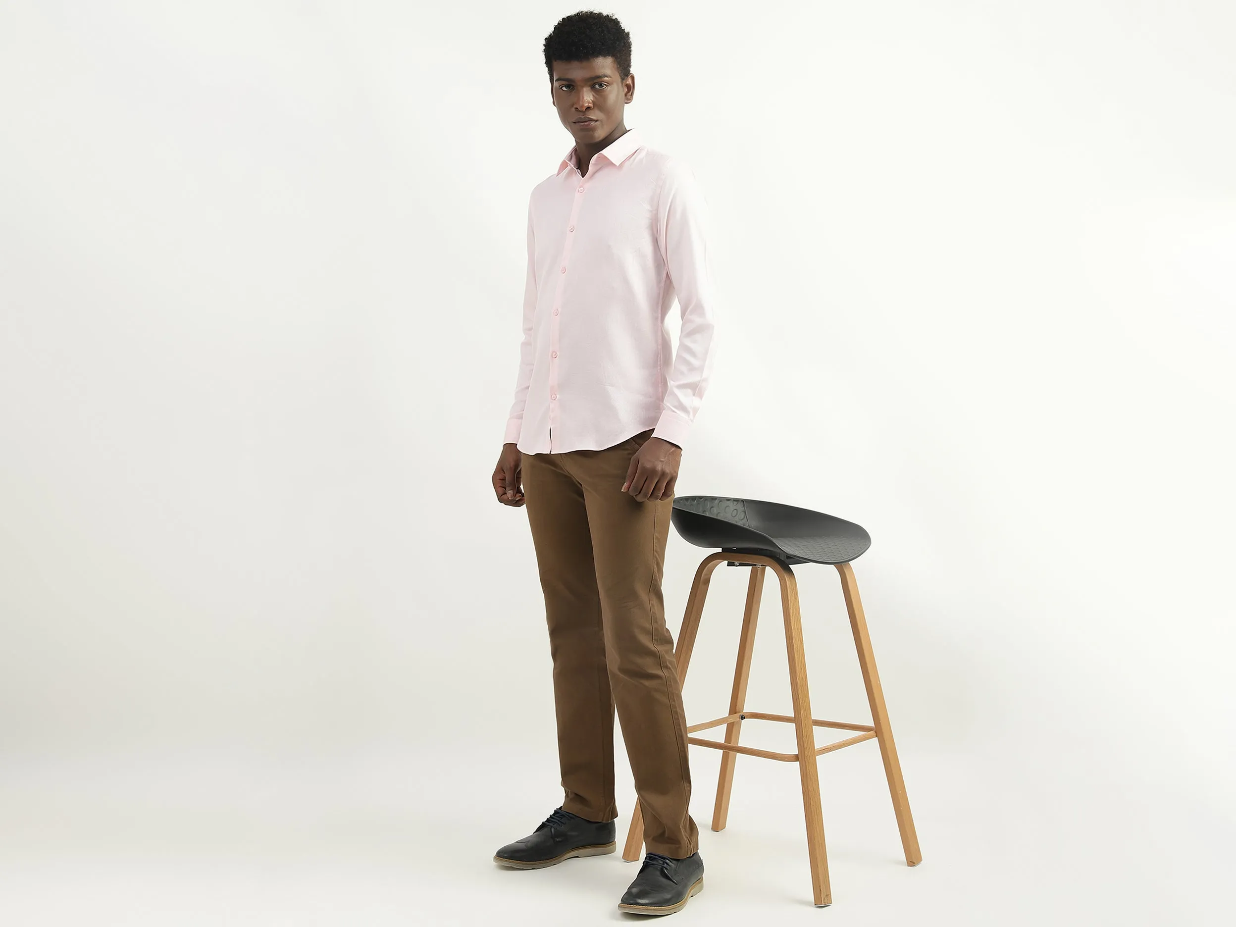 Cotton Solid Spread Collar Mens Shirts