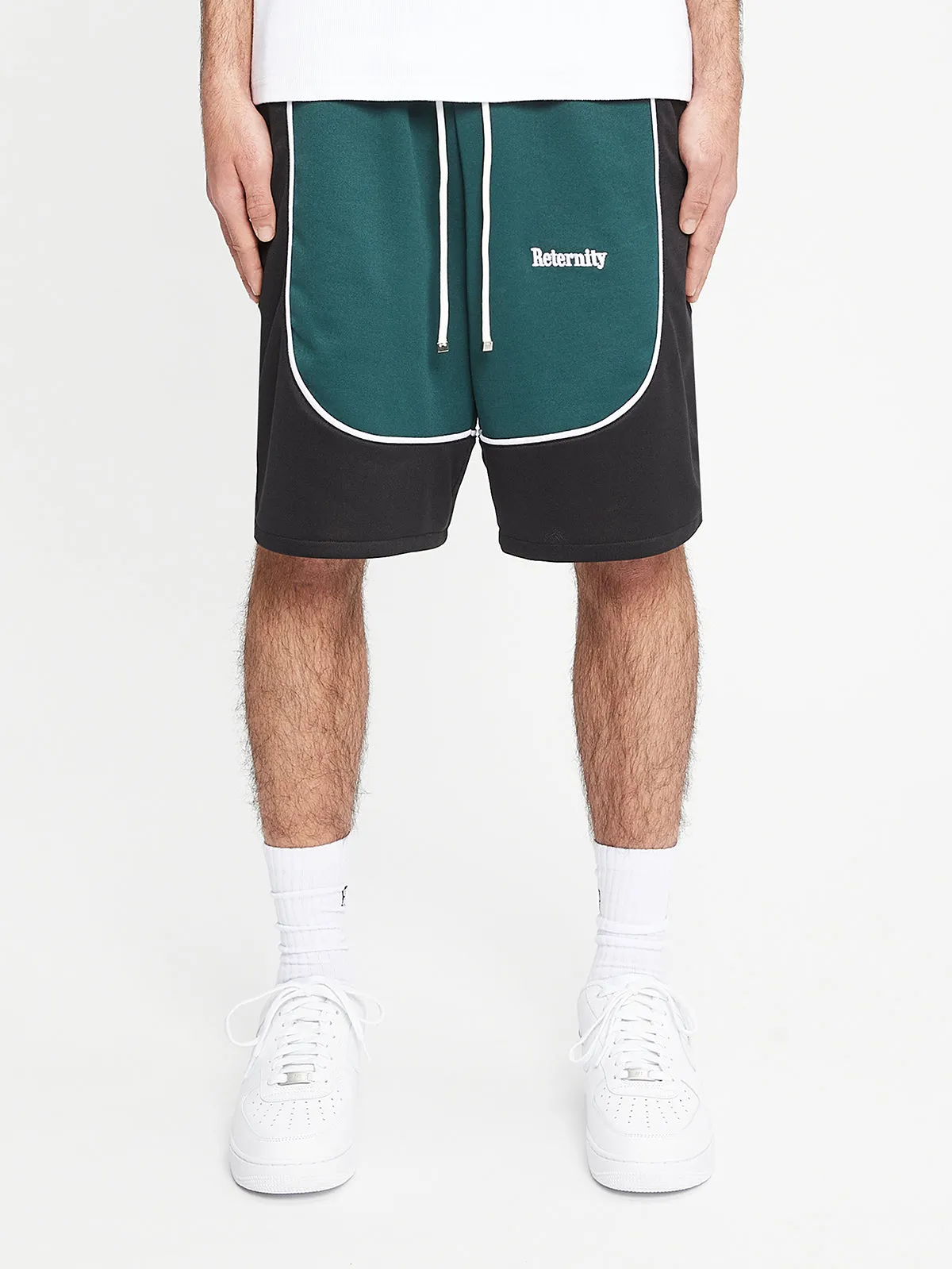 COURT SHORTS - BLACK/SMARAGD GREEN