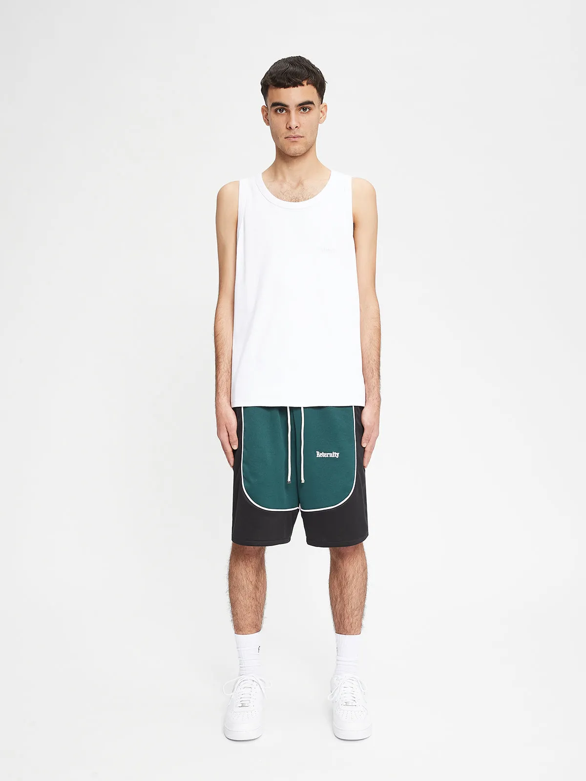 COURT SHORTS - BLACK/SMARAGD GREEN