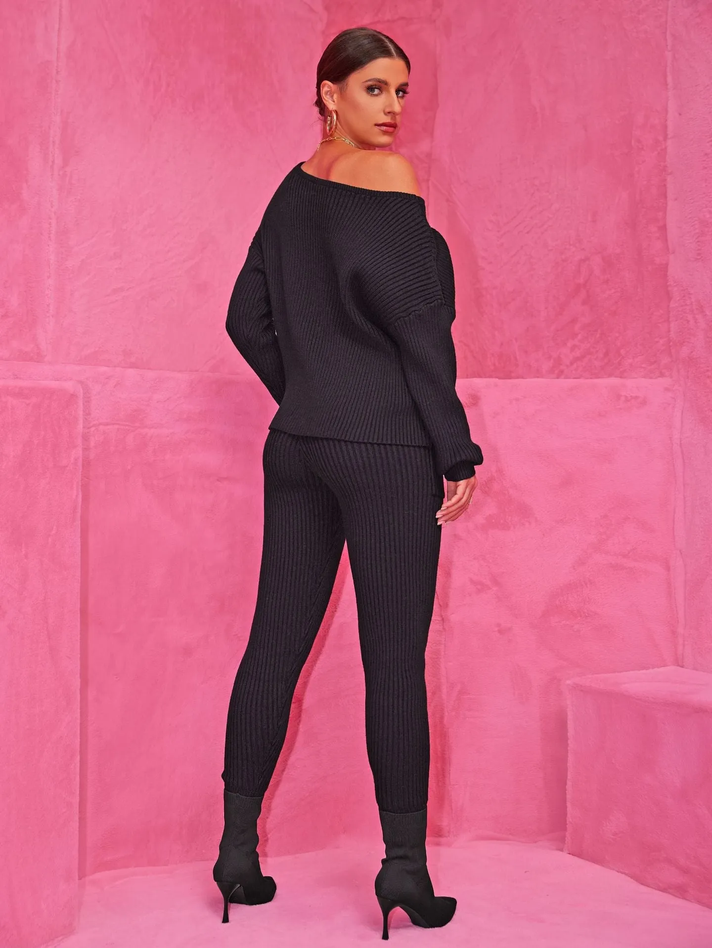 Cozy Round Neck Sweater and Woolen Trousers Set for Effortless Warmth