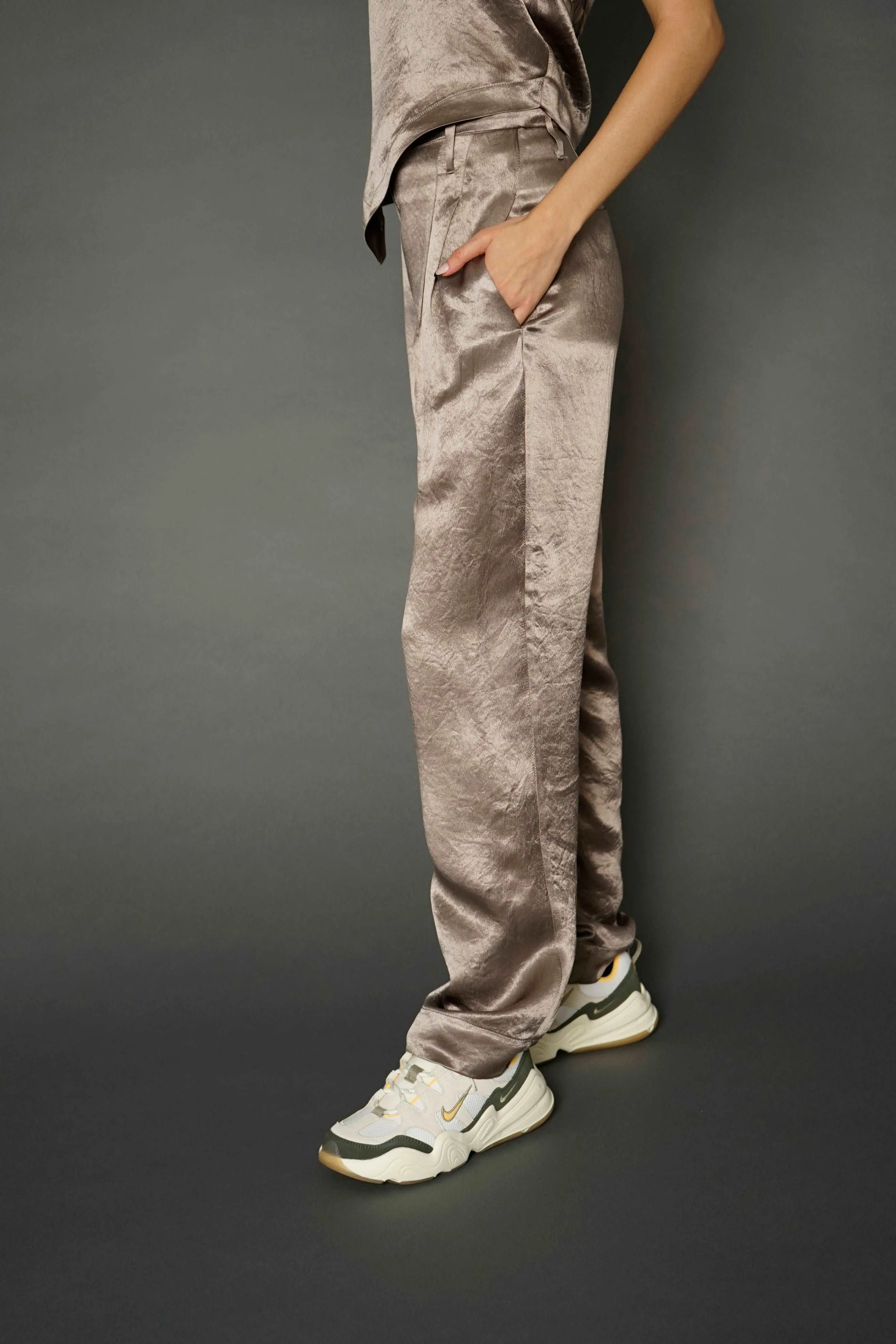 Dax Champagne Pleated Full Pants