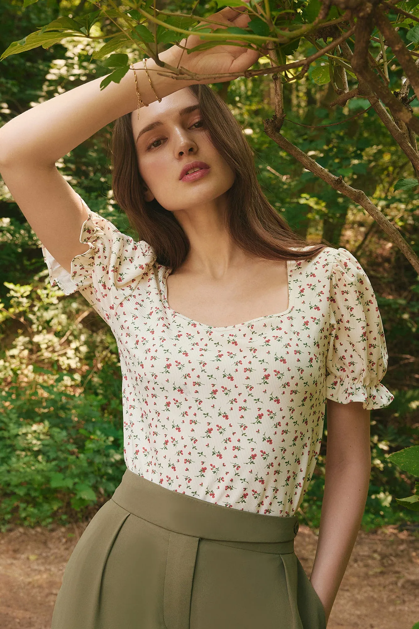Floral Square Neck Puff Sleeve Tee with Lettuce Trim