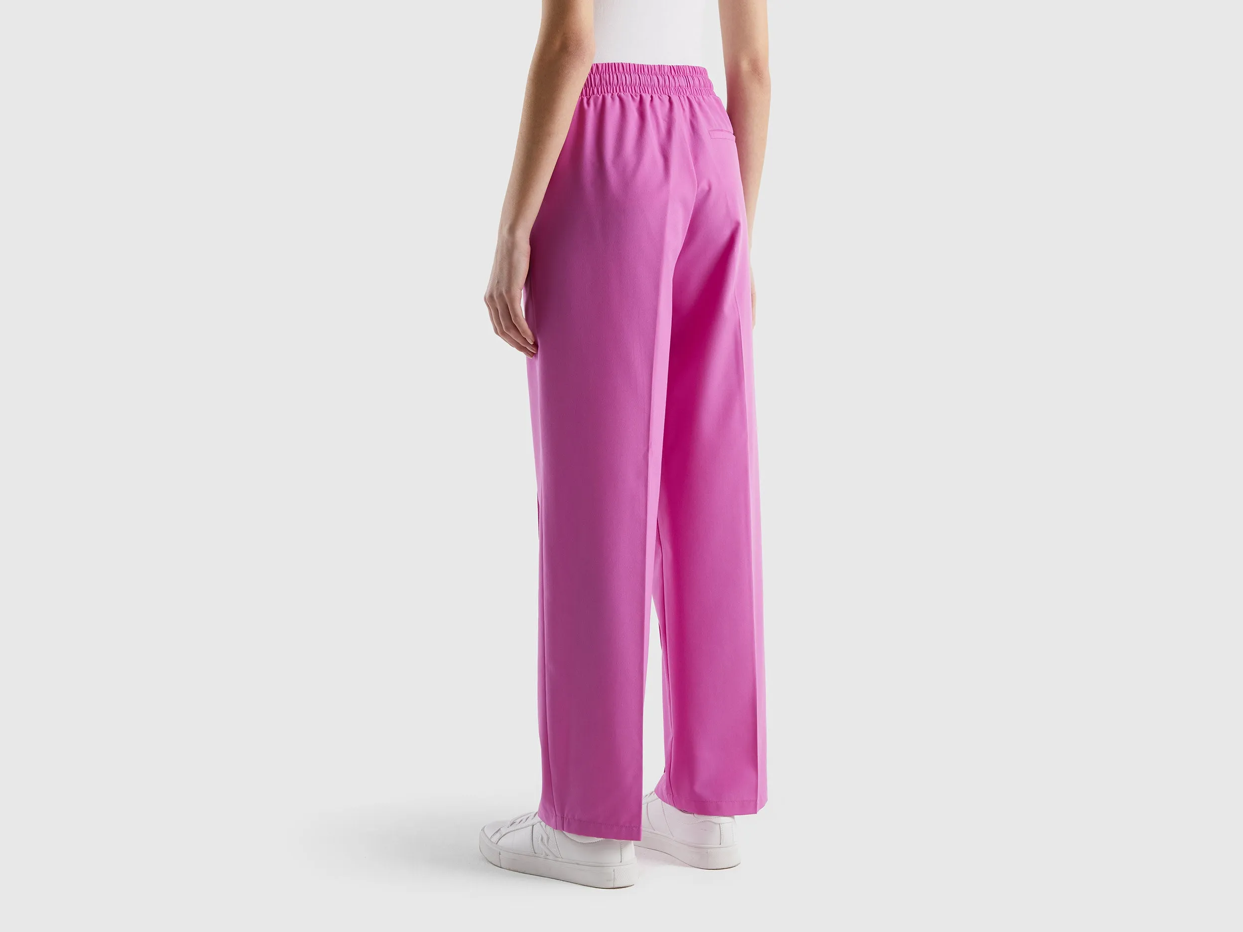 FLOWY TROUSERS WITH DRAWSTRING