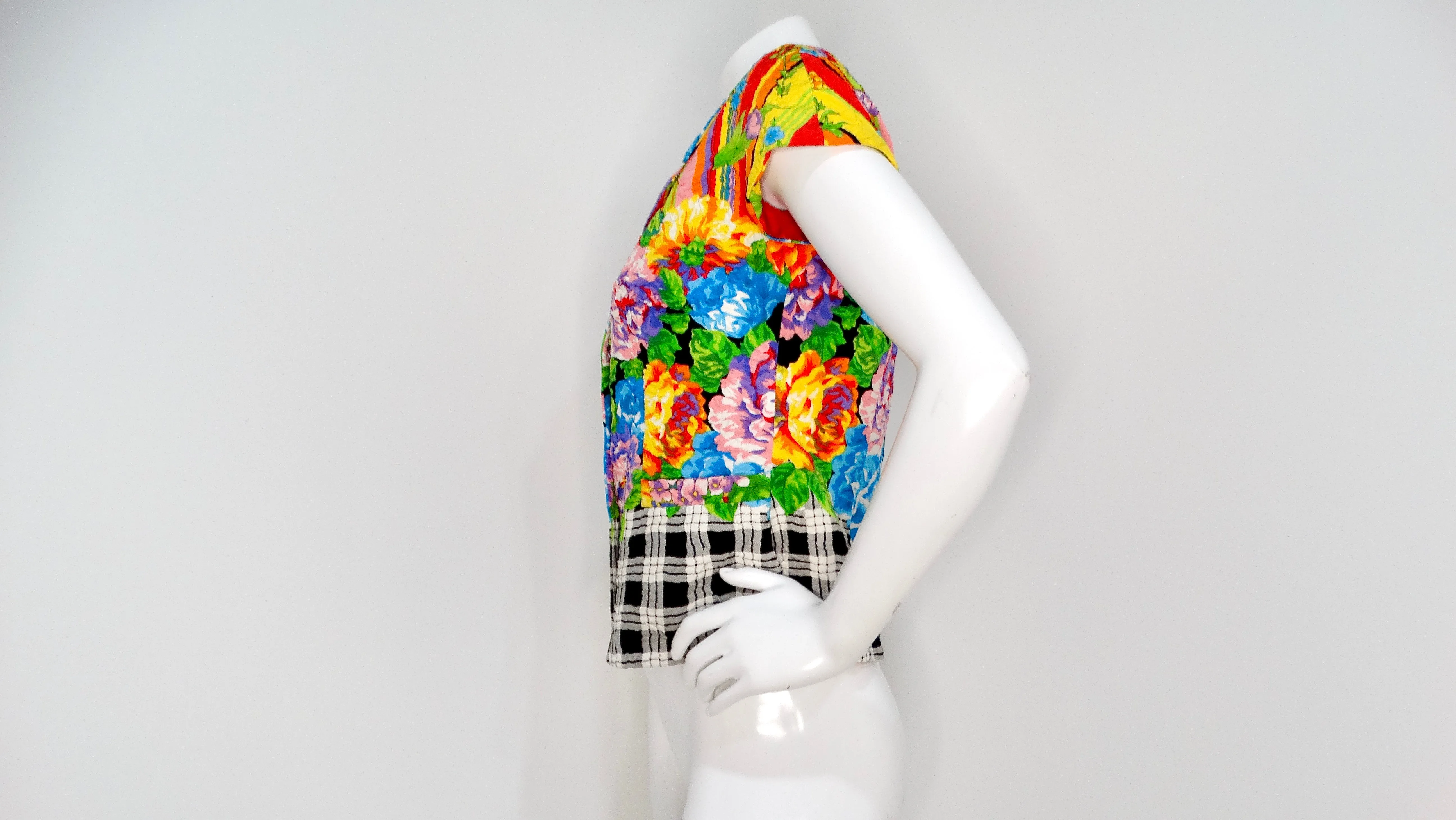 Gianni Versace Versus 1990s Bold Floral Print Top