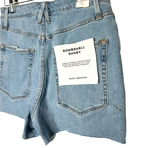 Good American | NWT The Bombshell Shorts in Indigo430 6/28