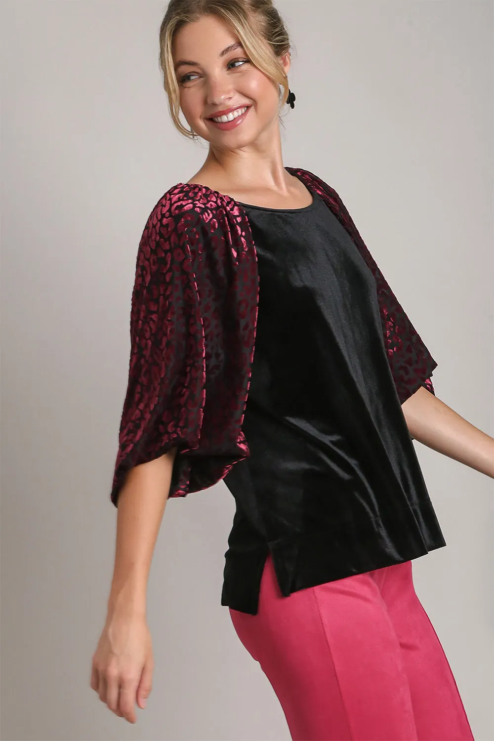 Hazel Blues® |  Umgee Round Neck Leopard Balloon Sleeve Velvet Top