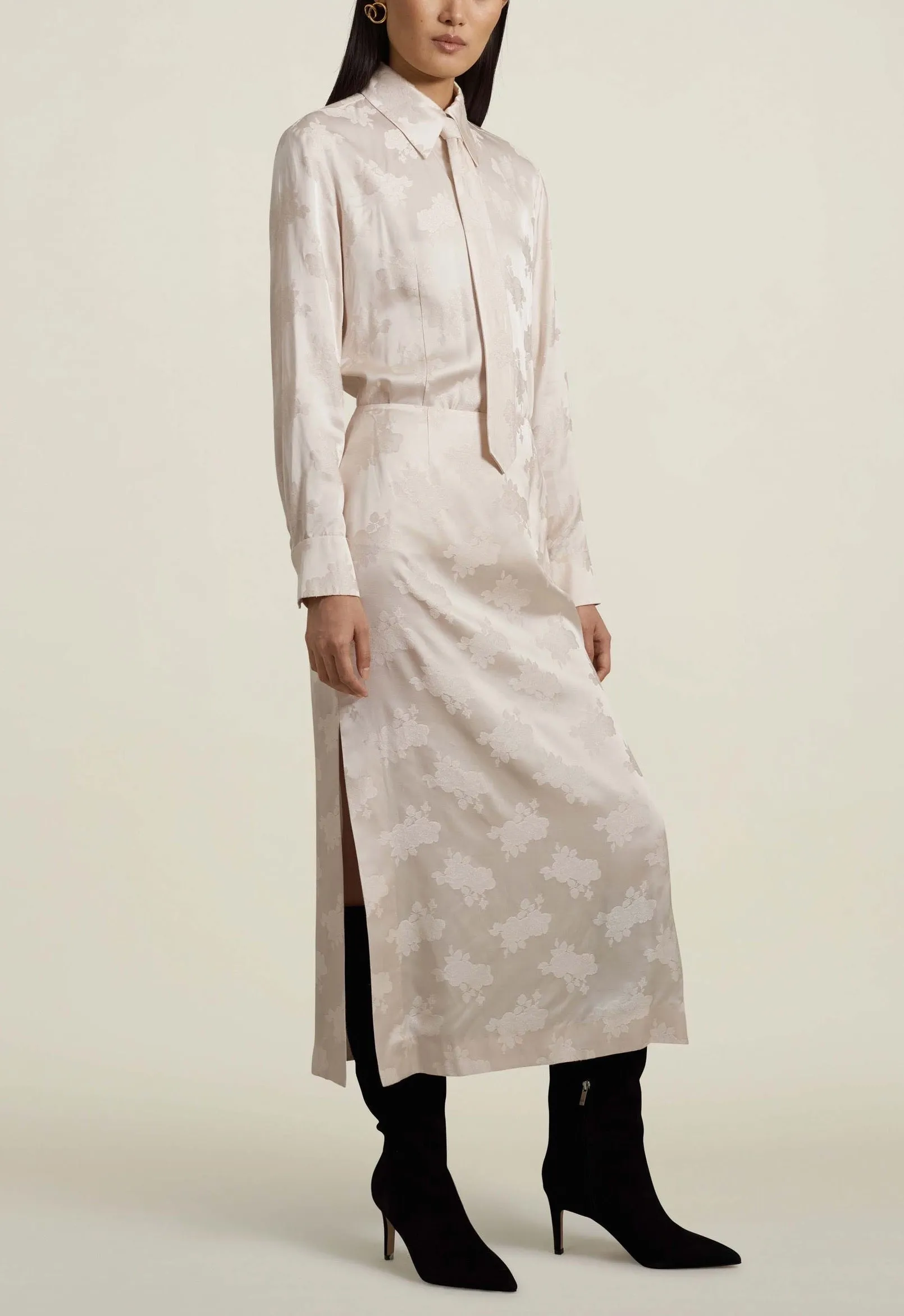 Lea Slim Blouse with Tie, Cream