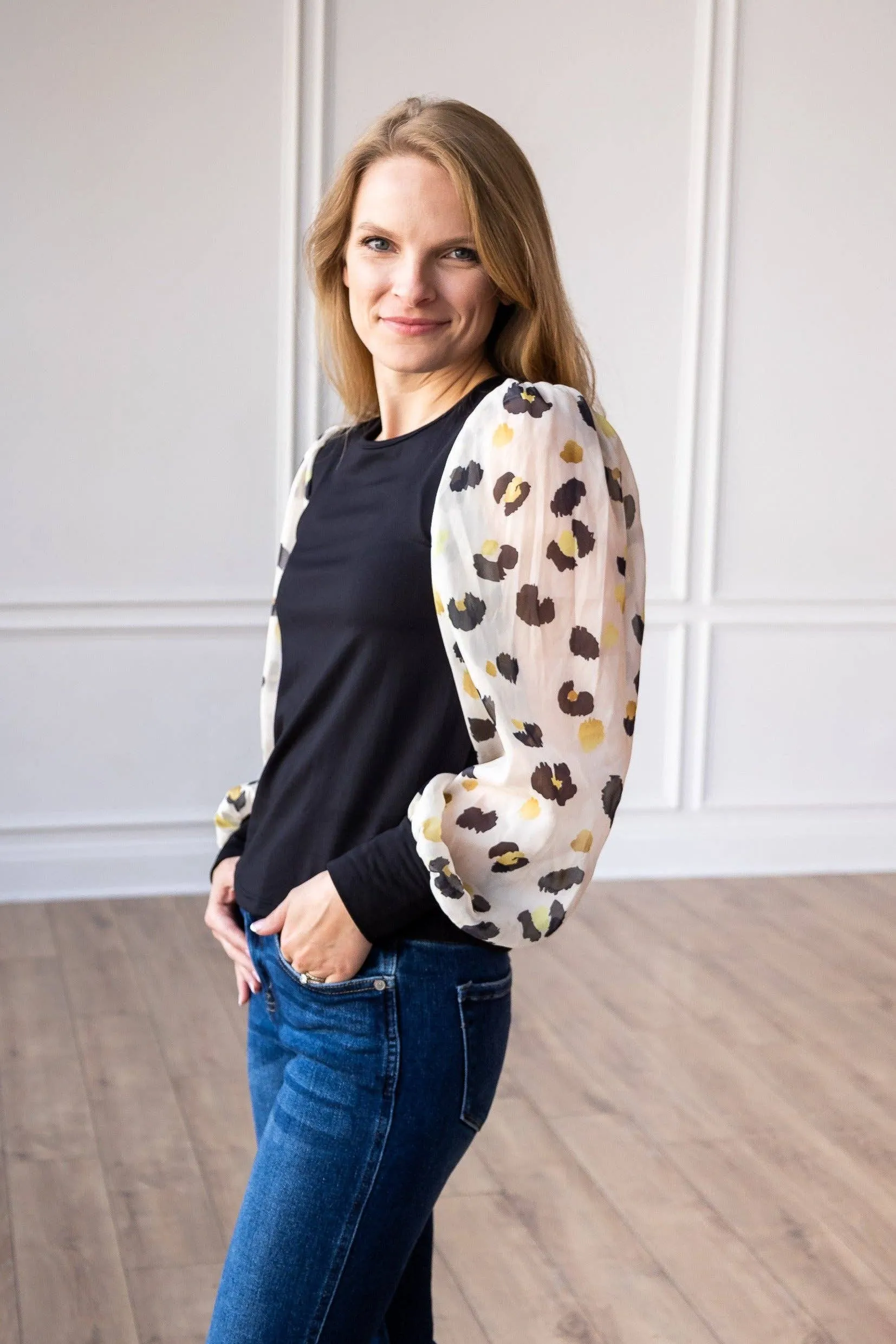 Leopard Dream Balloon Sleeve Top: Black