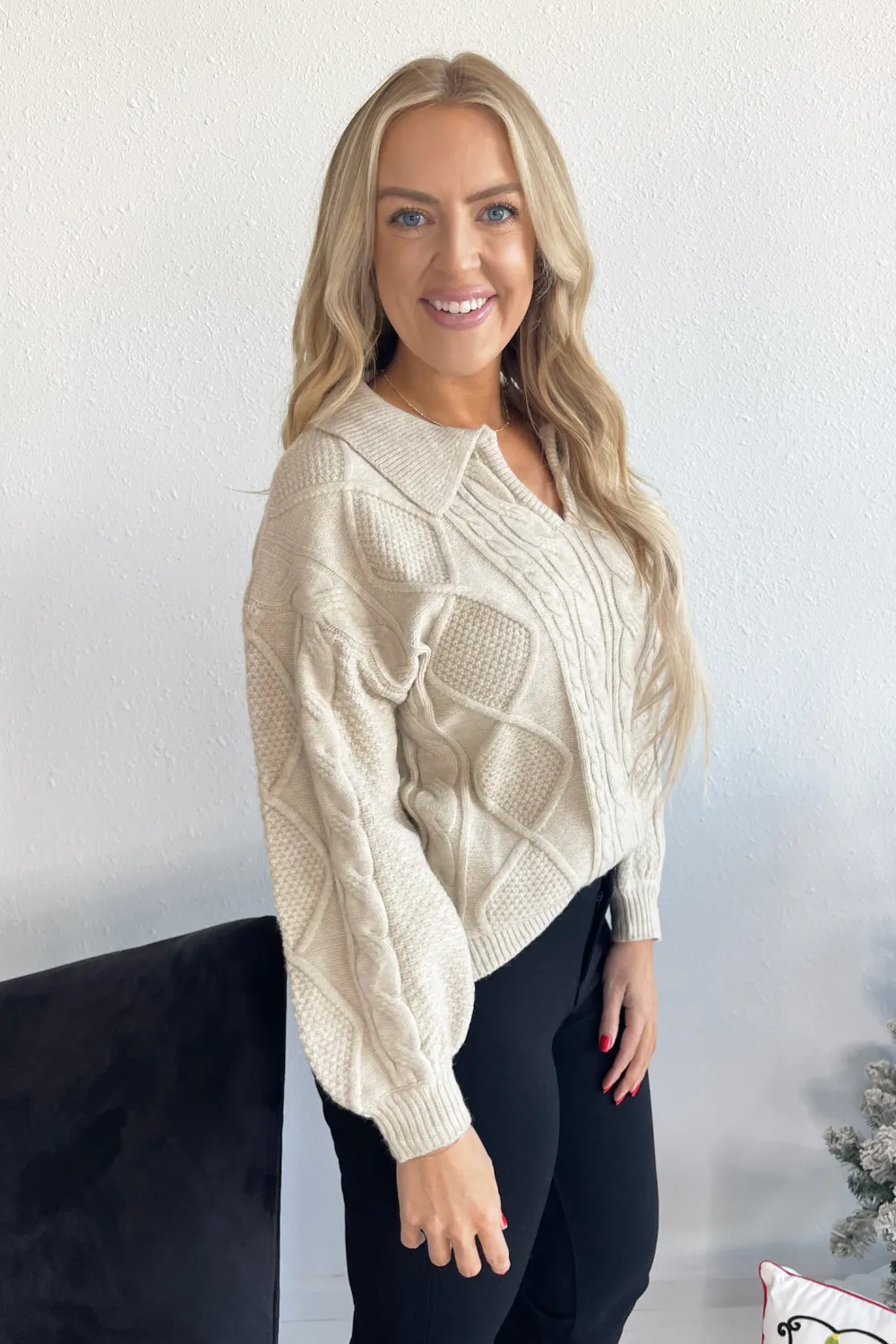 Long Sleeve Collar Cable Knit Sweater