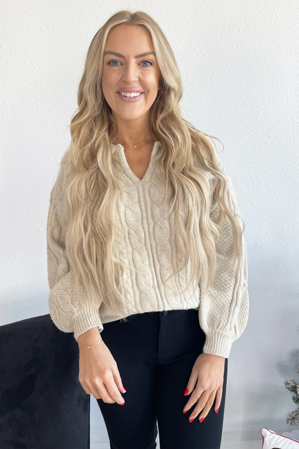 Long Sleeve Collar Cable Knit Sweater