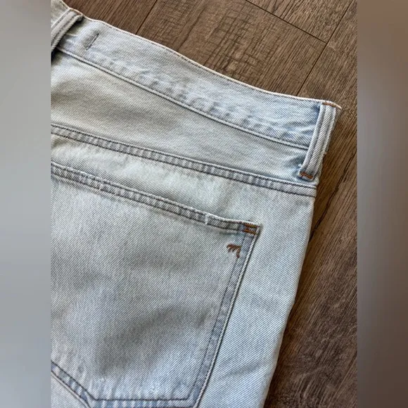 Madewell Relaxed Mid-Length Denim Shorts in Wengler Wash: Step-Hem Edition