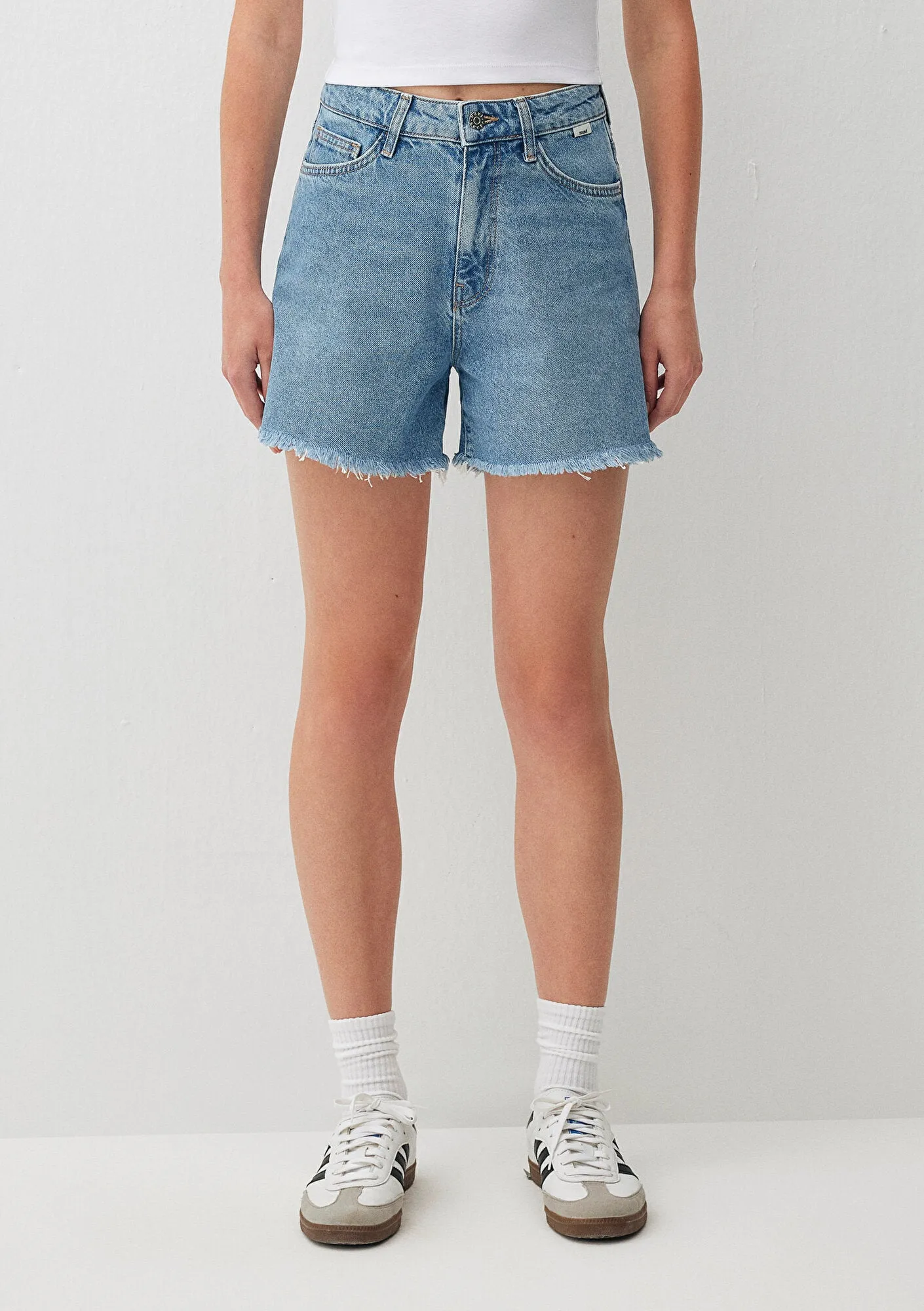 Millie Dark 90s Jean Shorts
