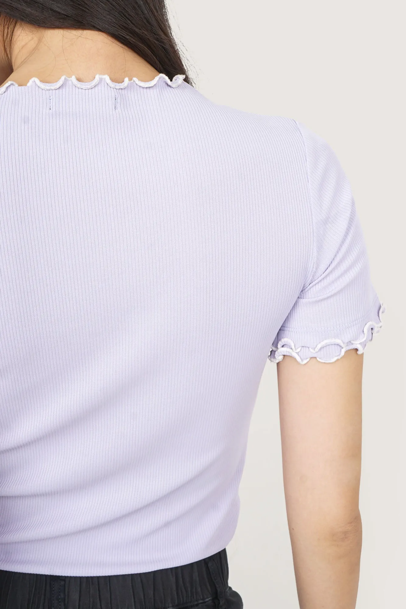 Mock Neck Tee with Double Contrast Lettuce Trim