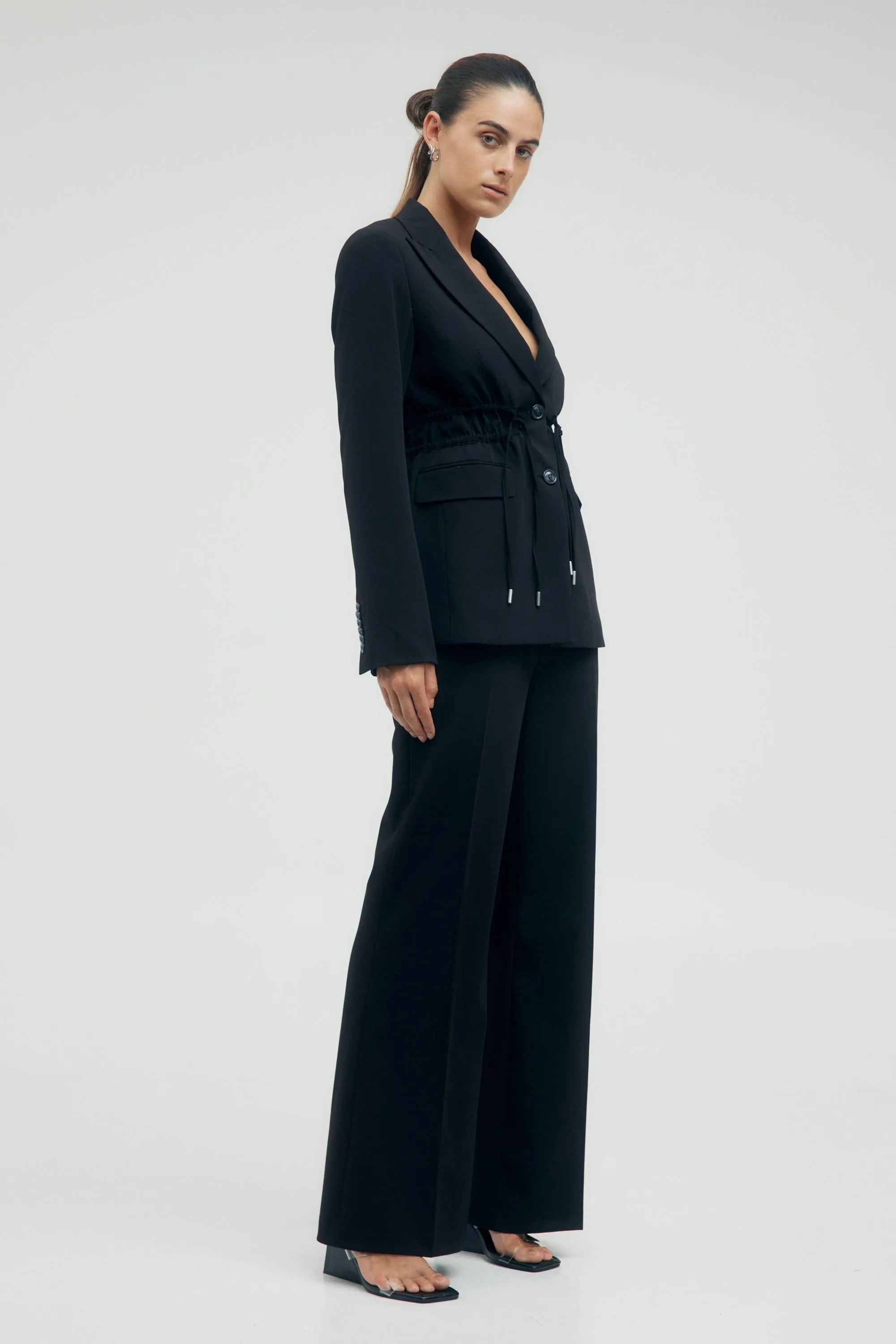 PROTOCOL CINCHED WAIST BLAZER | RAVEN