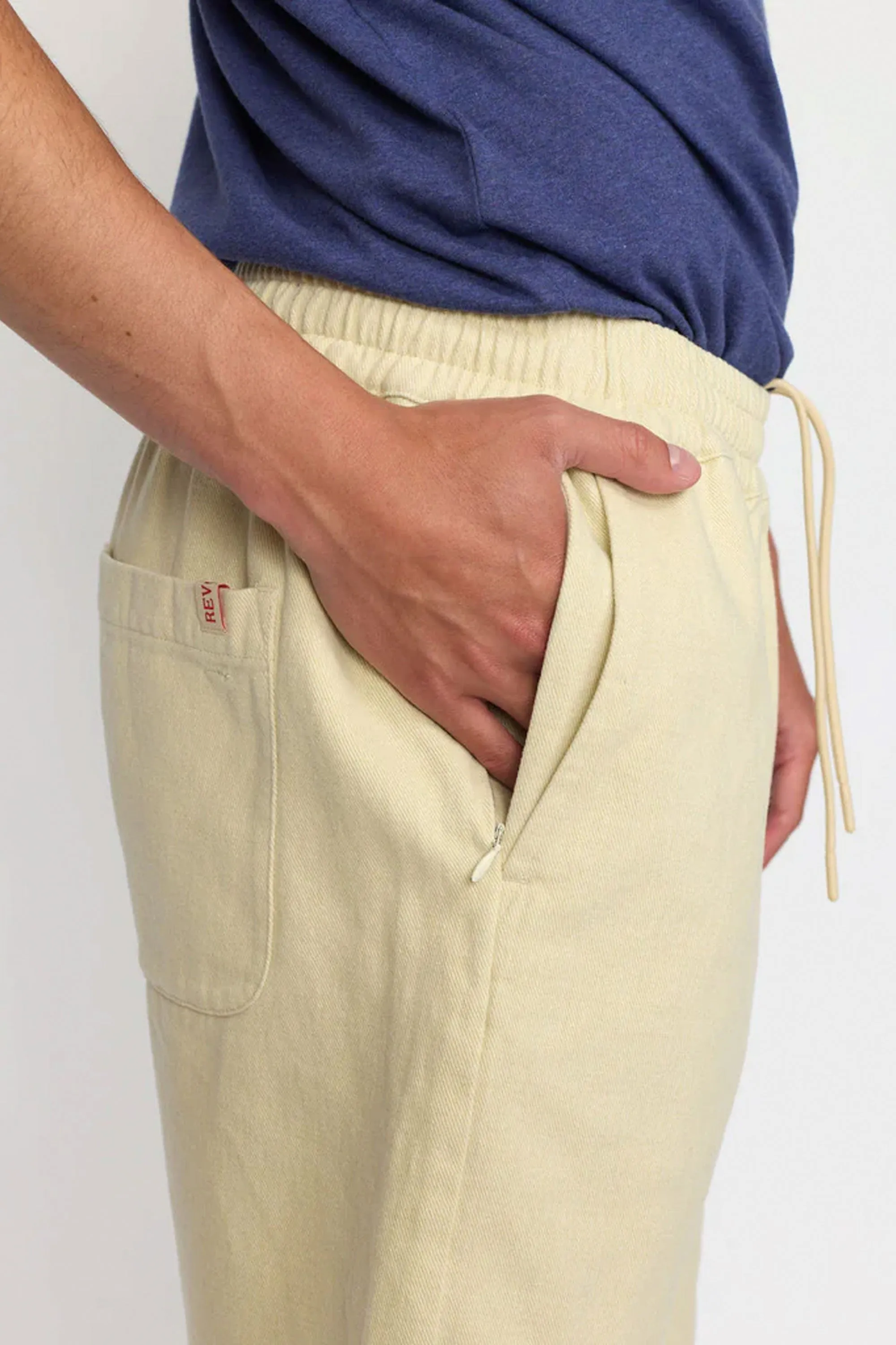 REVOLUTION - LONG CASUAL SHORTS - OFF WHITE