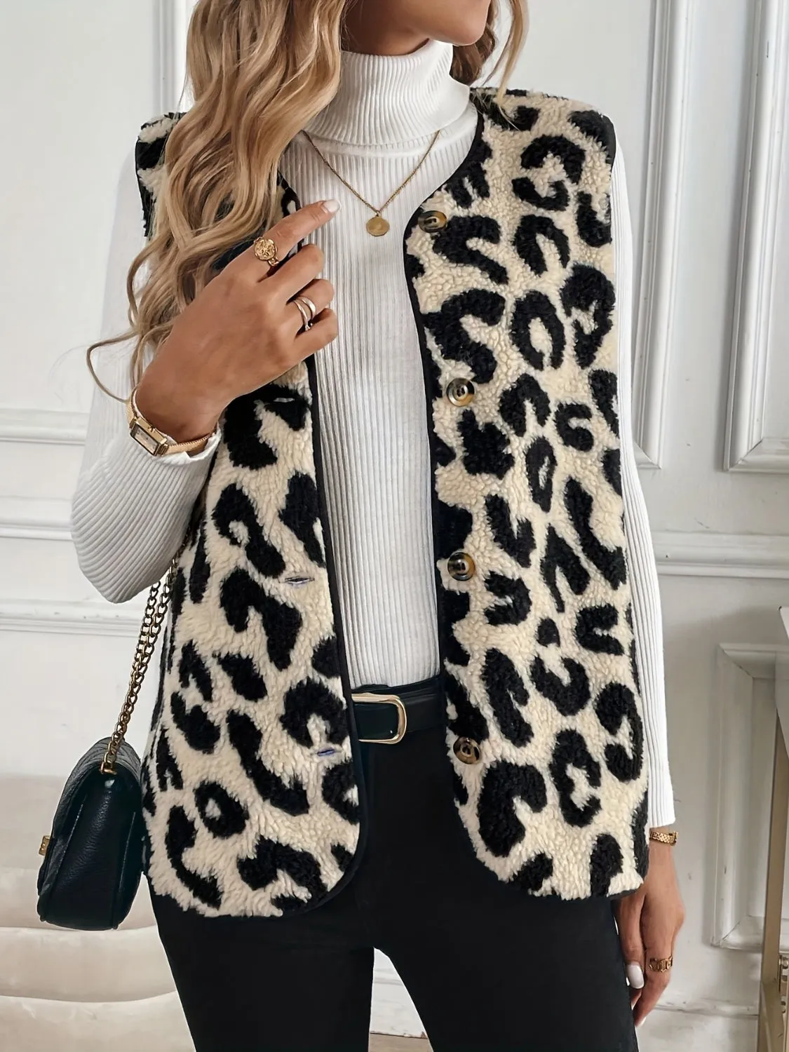 Sienna – Luxe Leopard Women’s Sherpa Vest