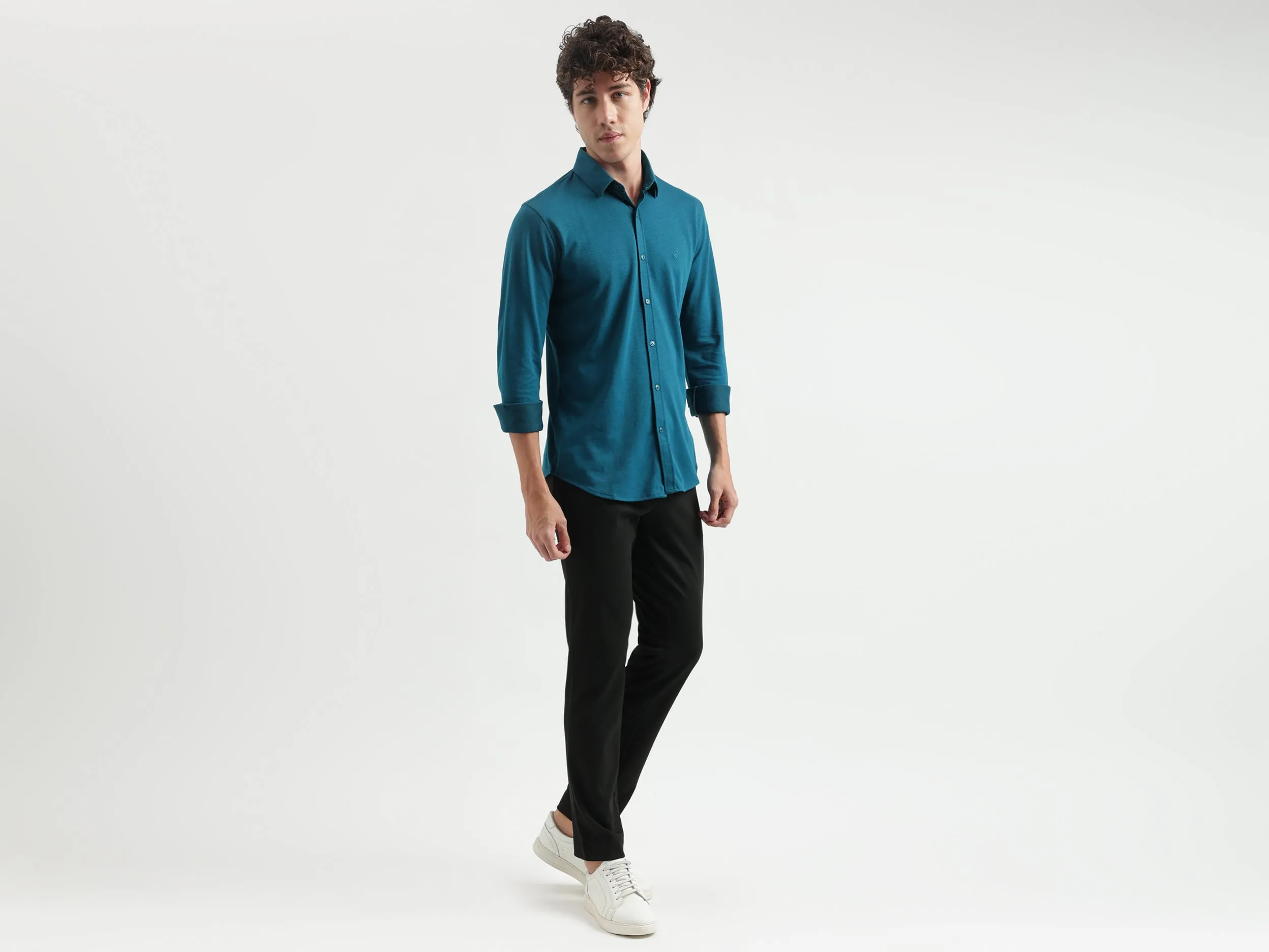Solid Pattern Slim Fit Trousers