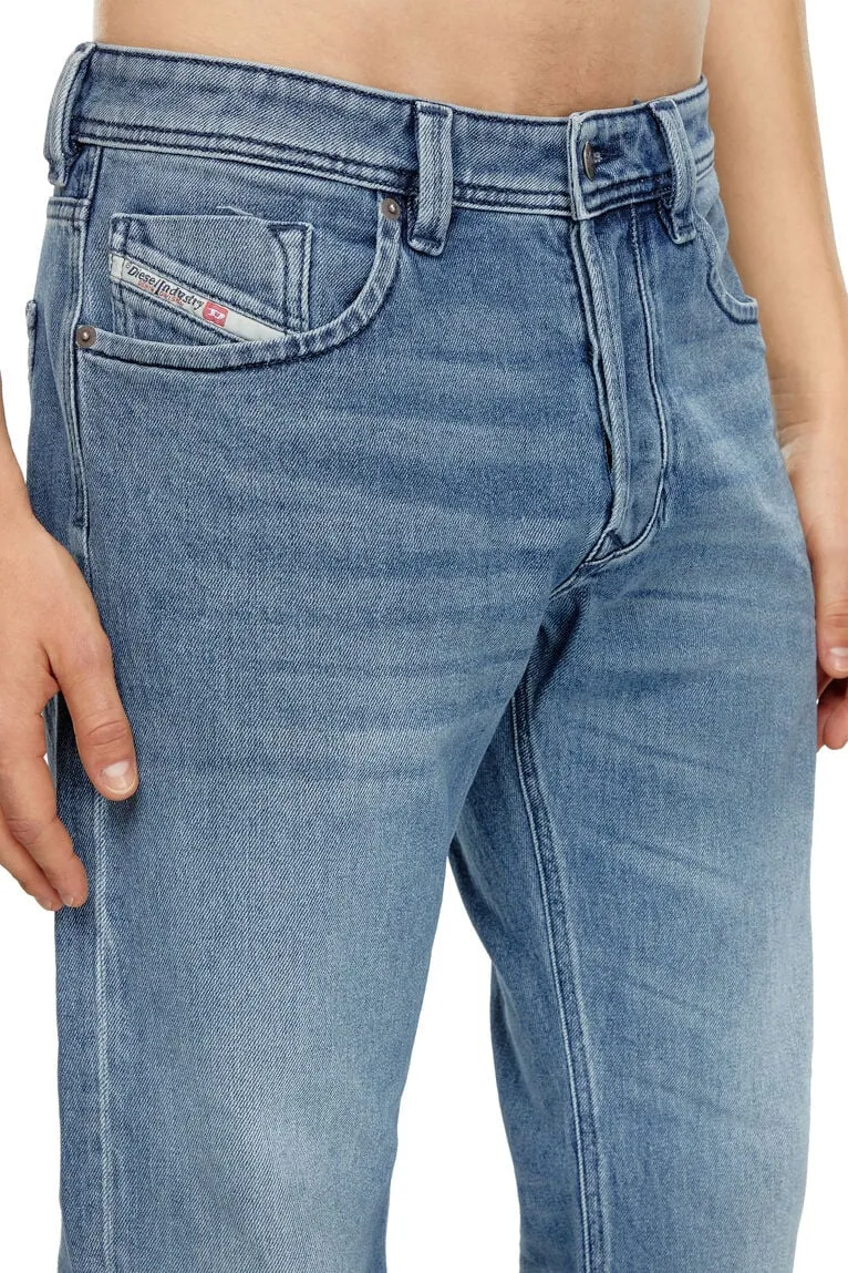 Straight Fit Comfort Denim Jeans – Ethan