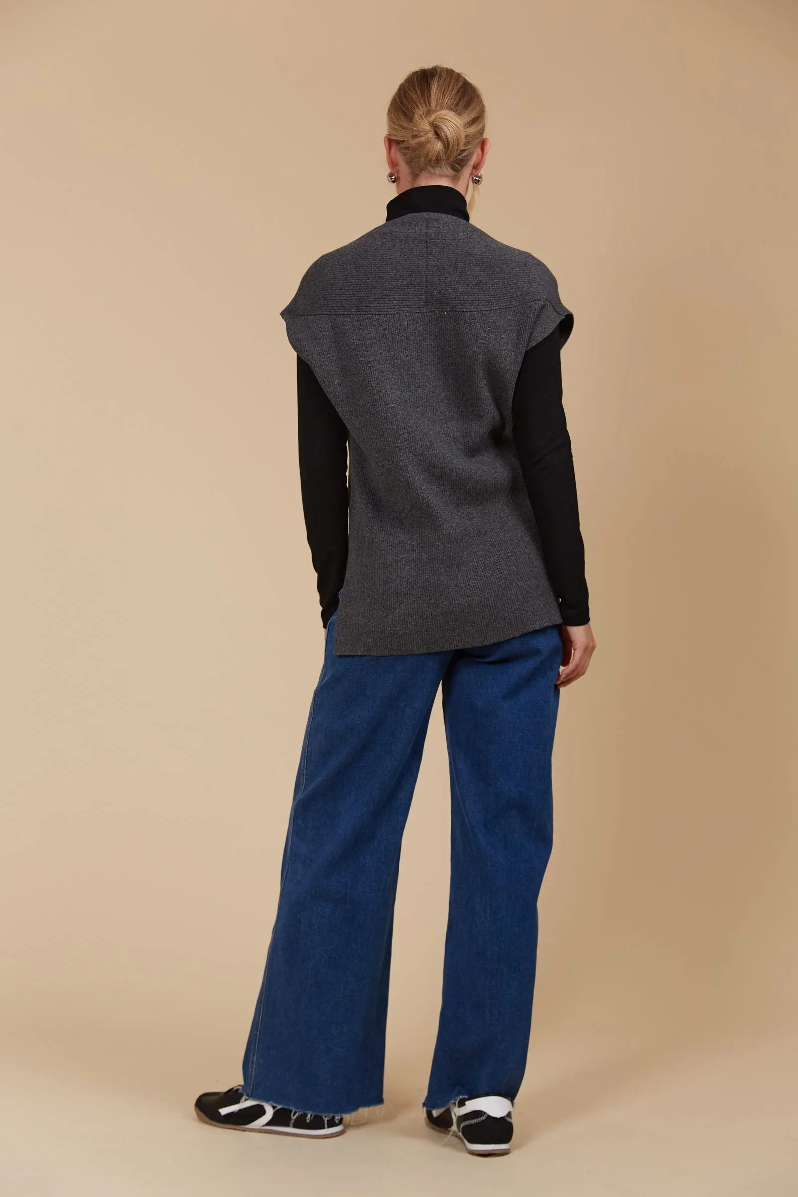 Tala Knit Vest - Ash