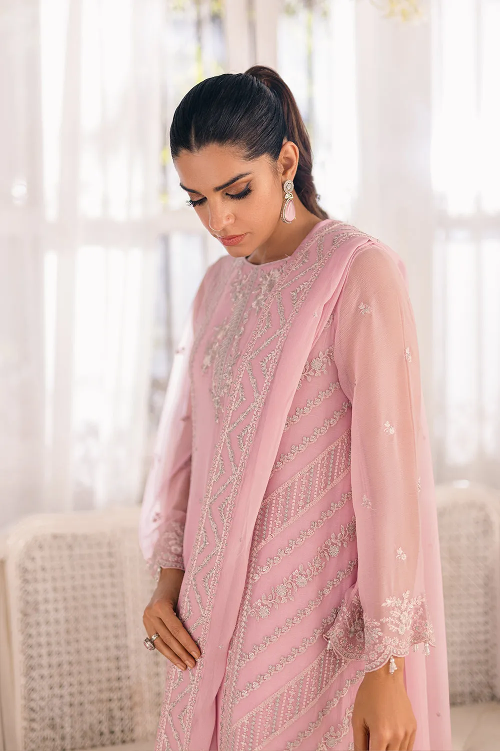 Traditional Tea Pink Pakistani Salwar Kameez Dupatta Salwar Suit
