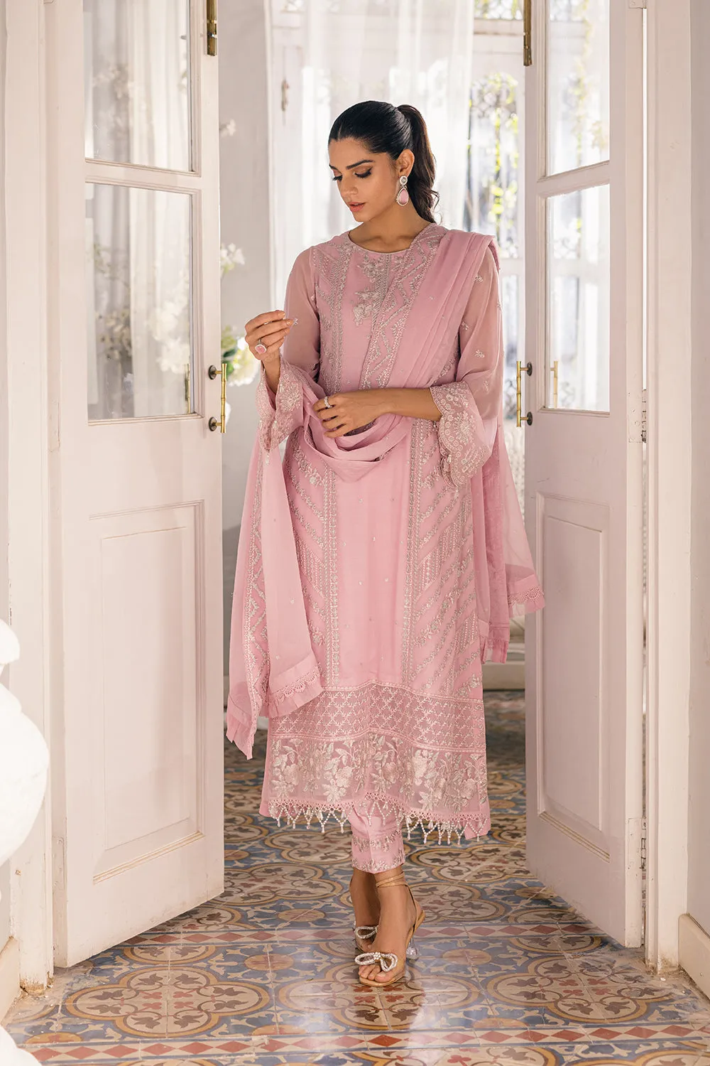Traditional Tea Pink Pakistani Salwar Kameez Dupatta Salwar Suit