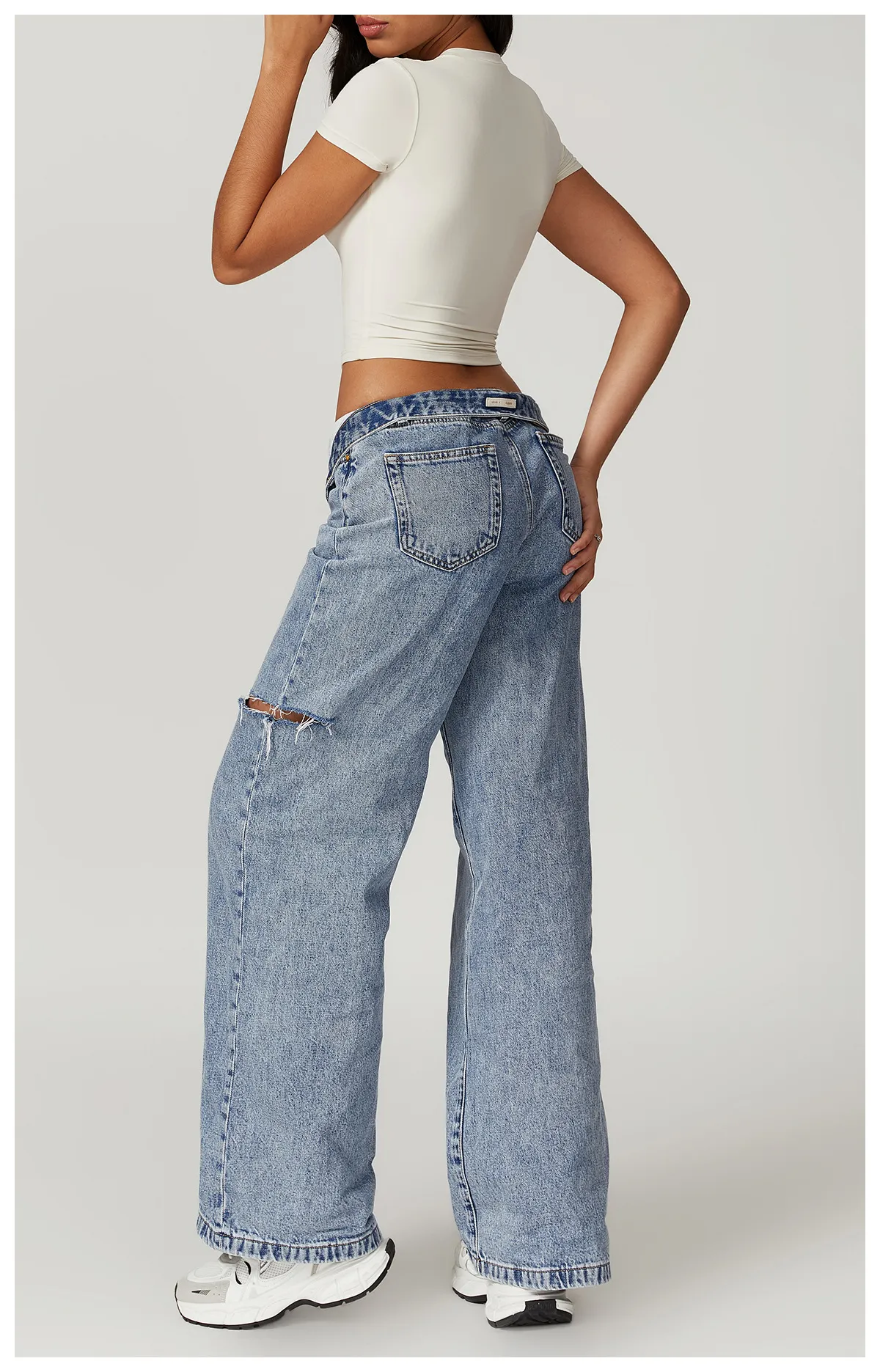 Trendy Ease Women's Cropped T-Shirt