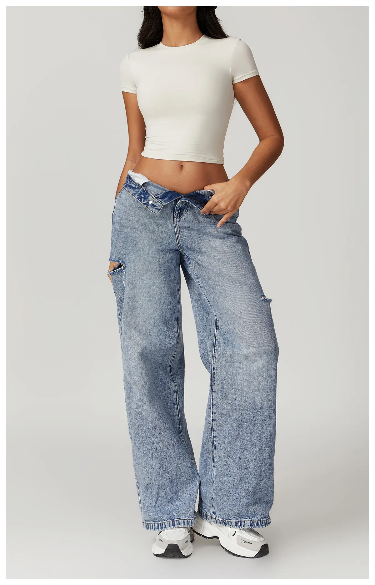 Trendy Ease Women's Cropped T-Shirt